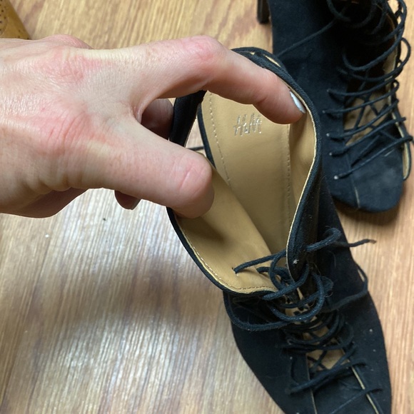 Zara style hm sandals - Picture 2 of 5